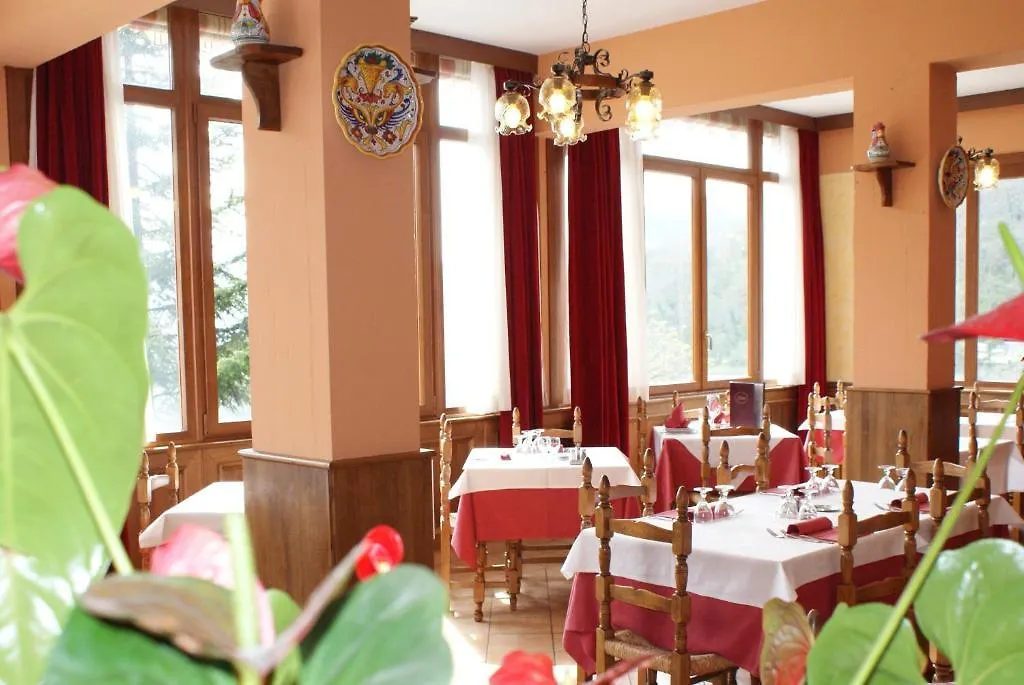 Albergo Ristorante Il Cacciatore San Marcello Pistoiese 3*,