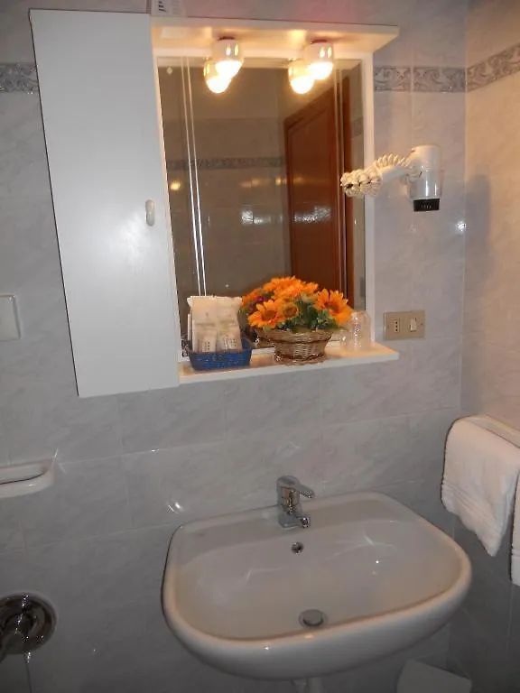 Albergo Ristorante Il Cacciatore San Marcello Pistoiese Hotel